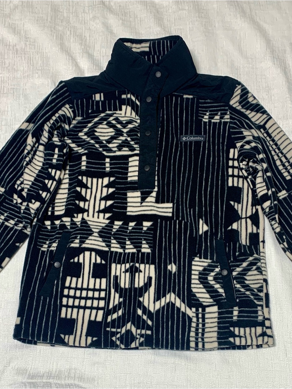 Columbia Black & White Geometric Snap-Front Fleece Pullover